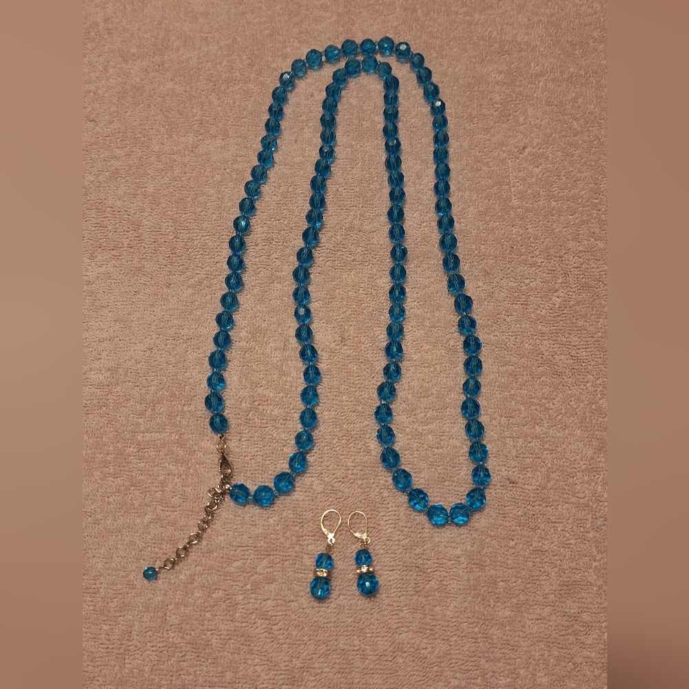 Shimmering Caribbean Blue Glass Beaded Necklace and Earring Set